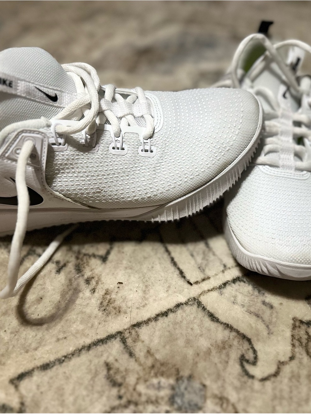 Nike Kids White Mesh Lace-Up Sneakers